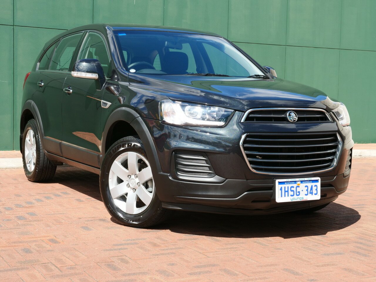 Used 2016 HOLDEN CAPTIVA LS 2WD Automatic Wagon for Sale in Victoria