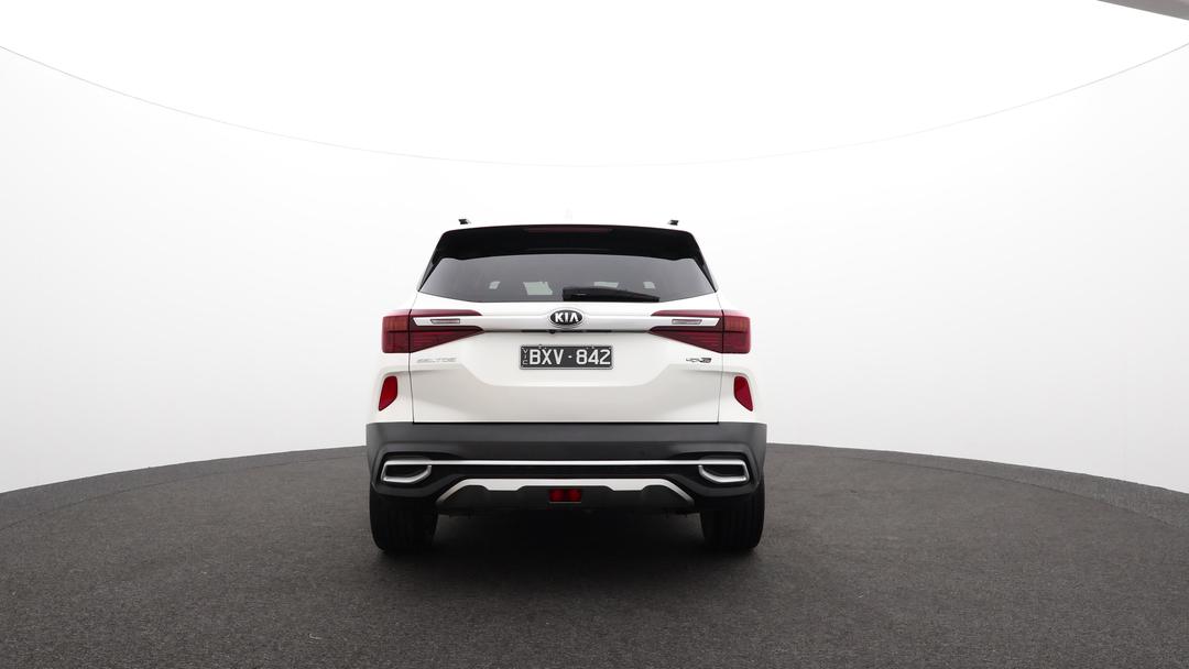 Exterior view frame 0