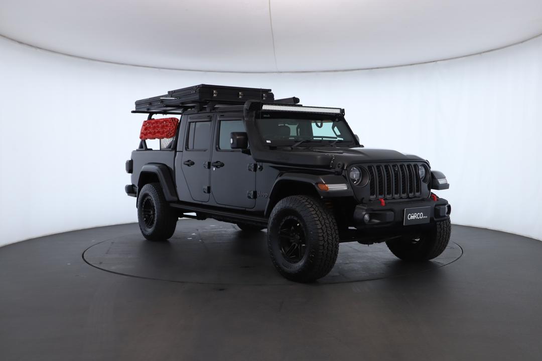 Exterior view frame 1