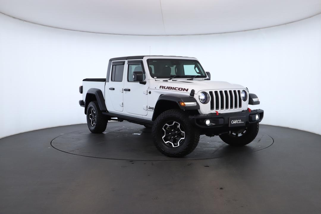 Exterior view frame 0