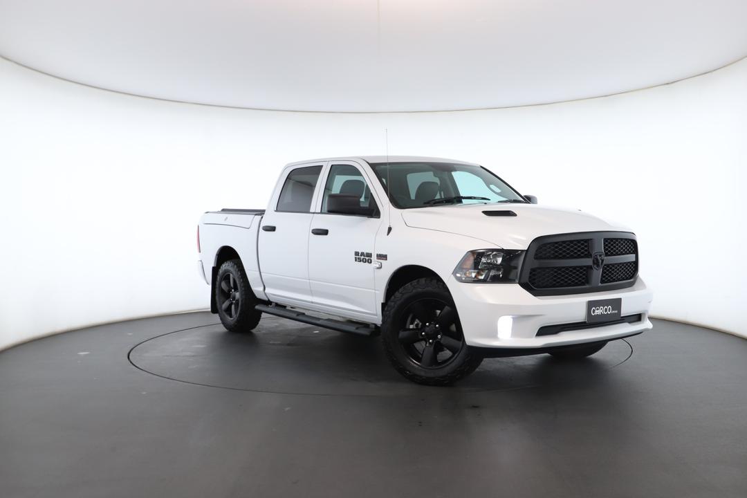 Exterior view frame 0