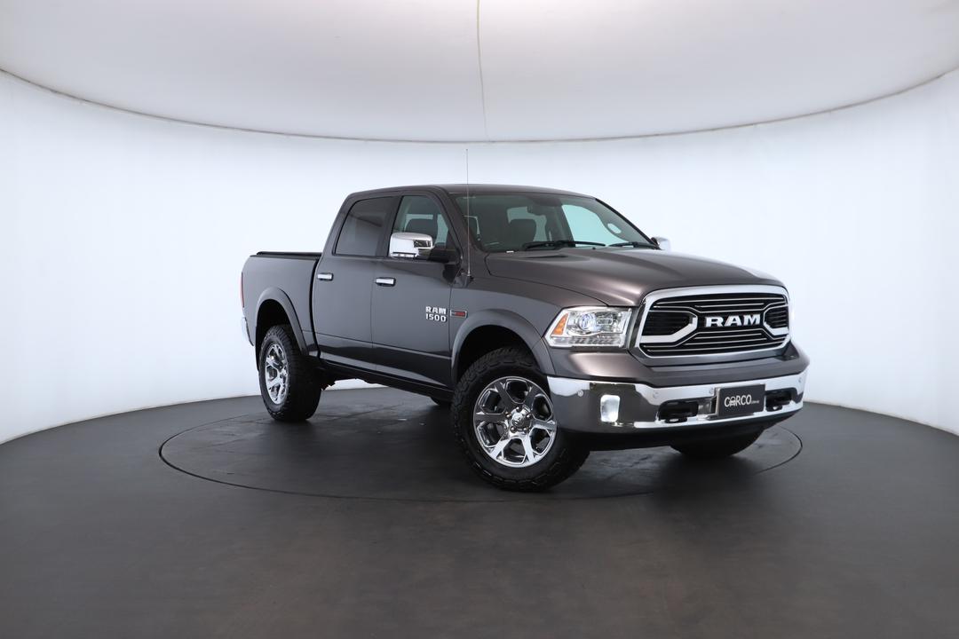 Exterior view frame 0