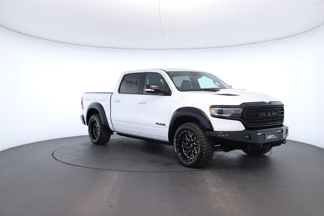 Exterior view frame 1