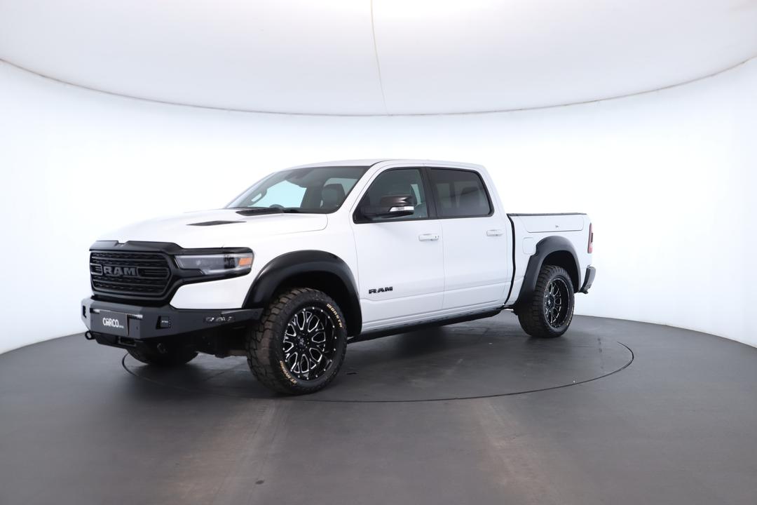 Exterior view frame 5