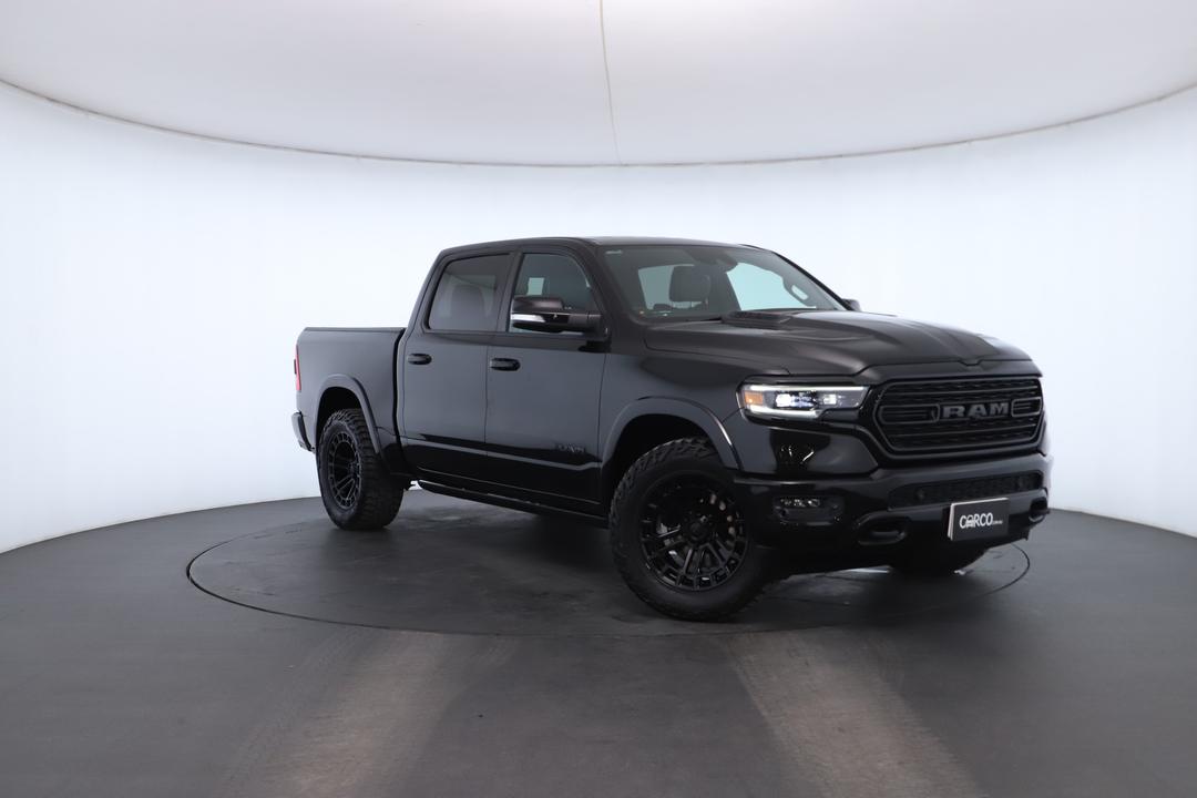 Exterior view frame 0