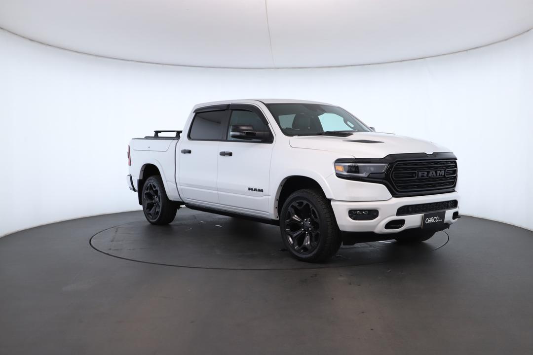 Exterior view frame 1