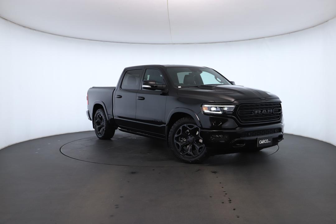 Exterior view frame 0