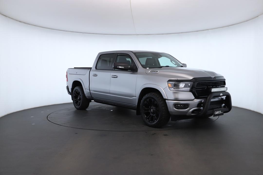 Exterior view frame 1