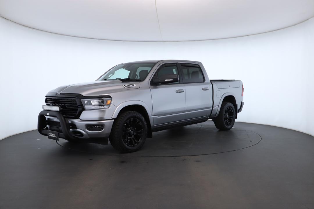 Exterior view frame 5