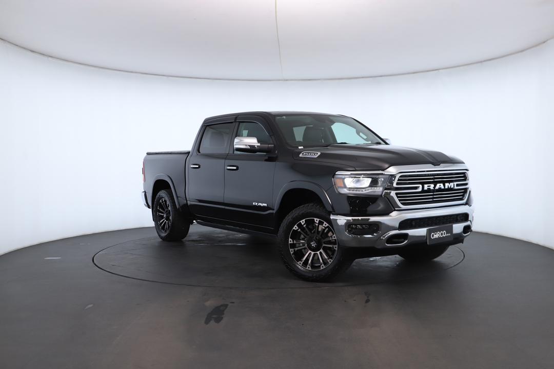 Exterior view frame 0