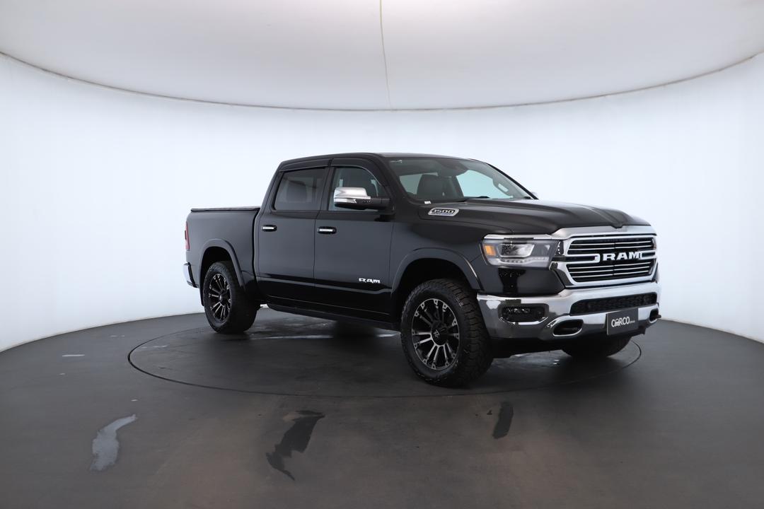 Exterior view frame 1