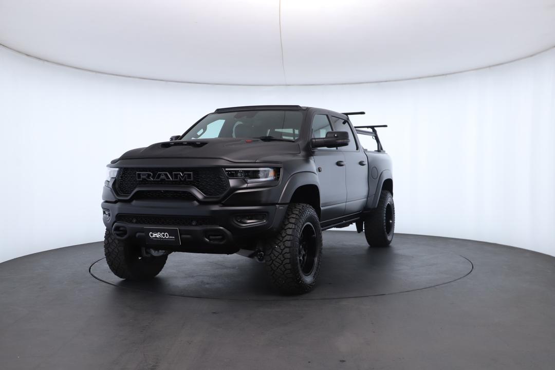 Exterior view frame 4