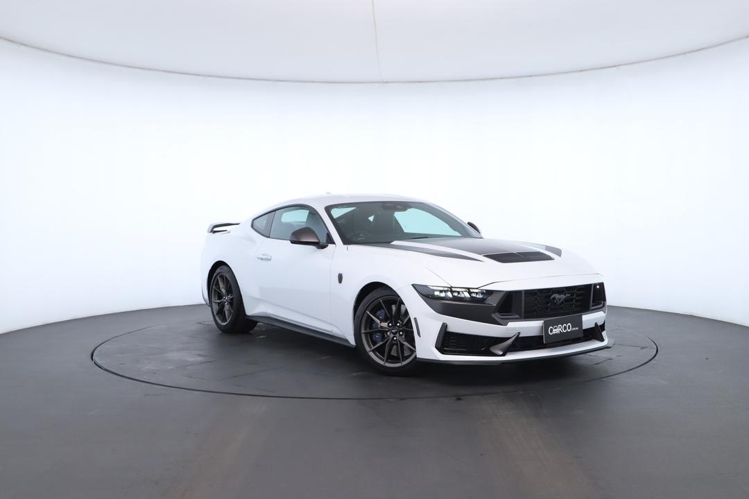 Exterior view frame 0