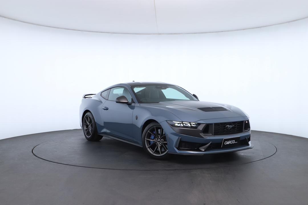 Exterior view frame 0