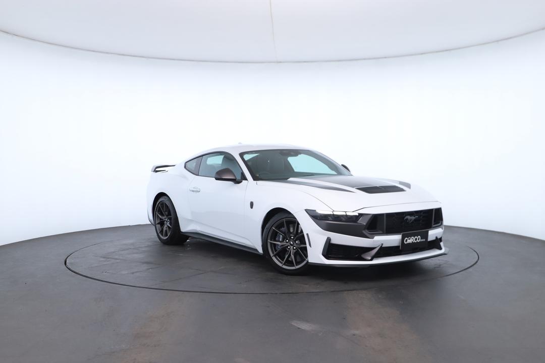 Exterior view frame 0