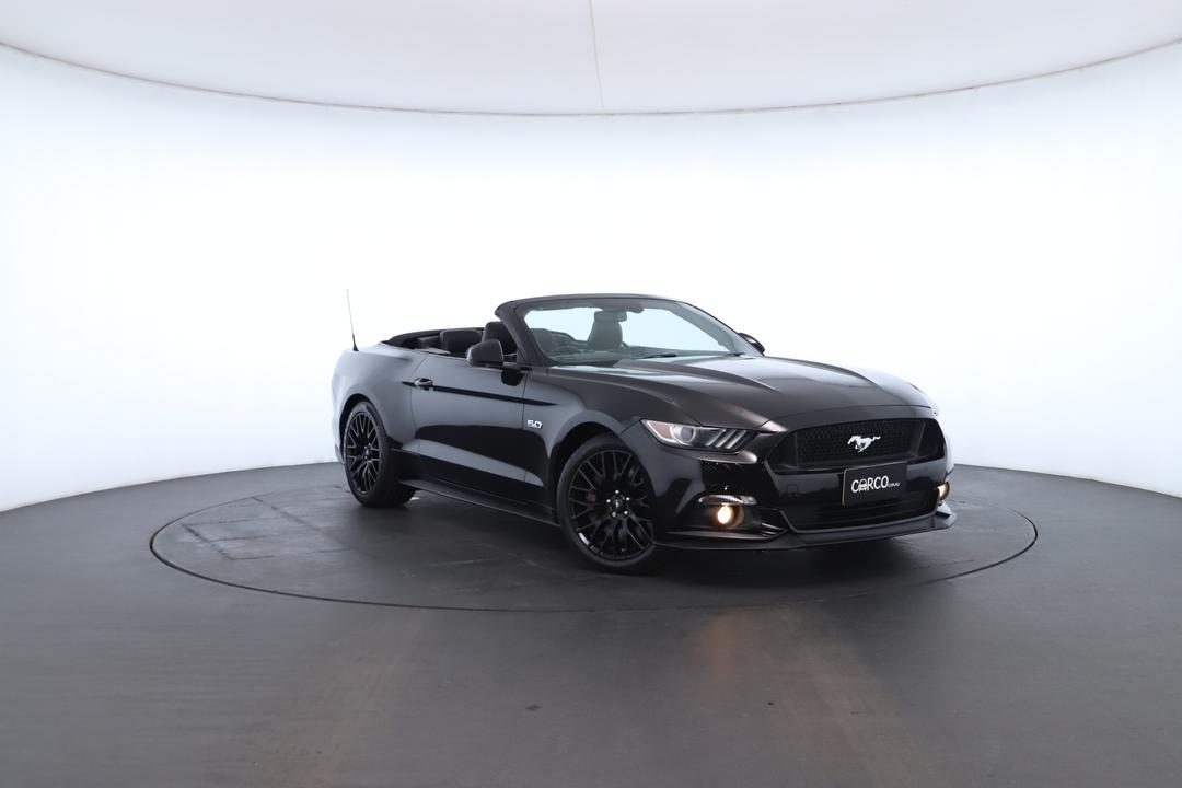 Exterior view frame 0