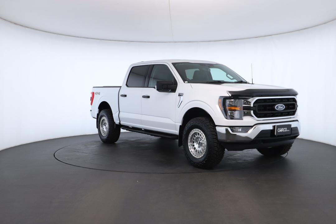 Exterior view frame 1