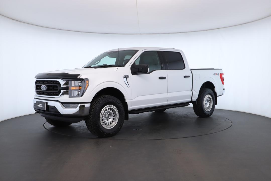 Exterior view frame 5