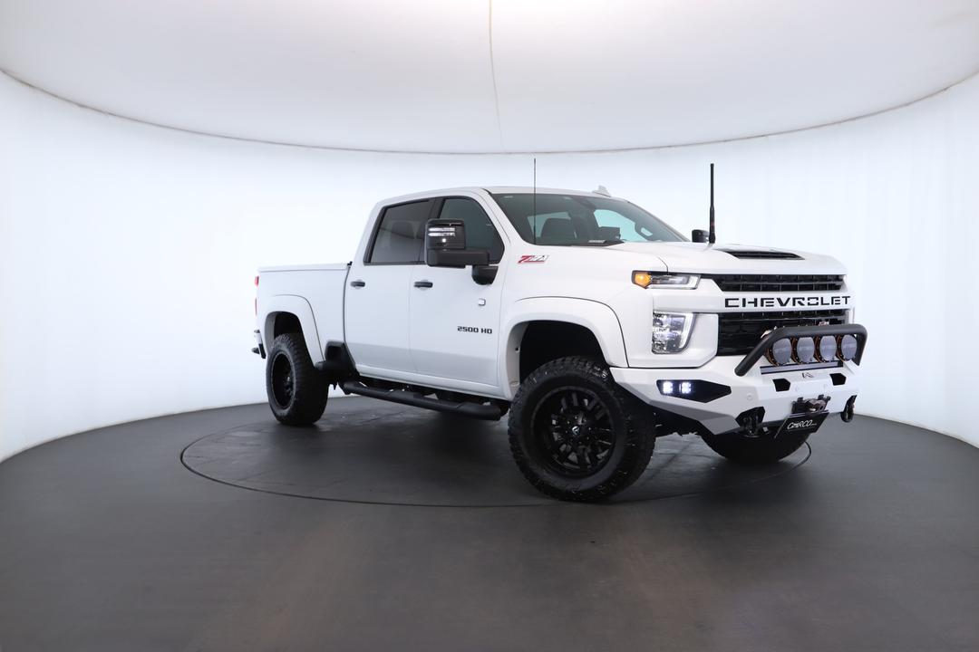 Exterior view frame 0