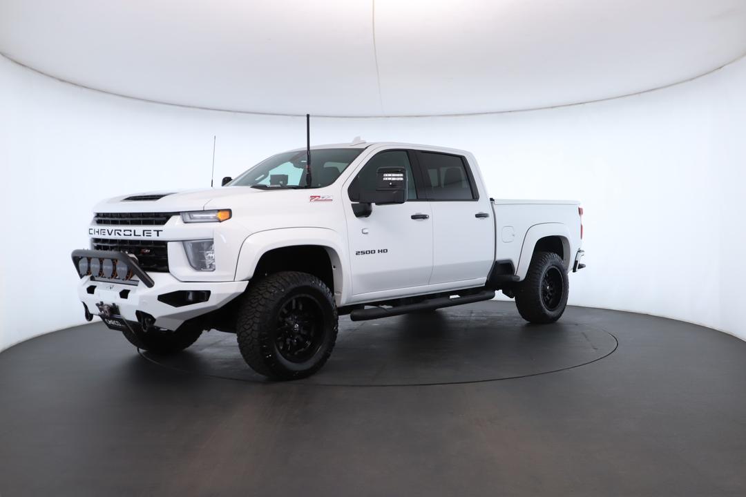 Exterior view frame 5