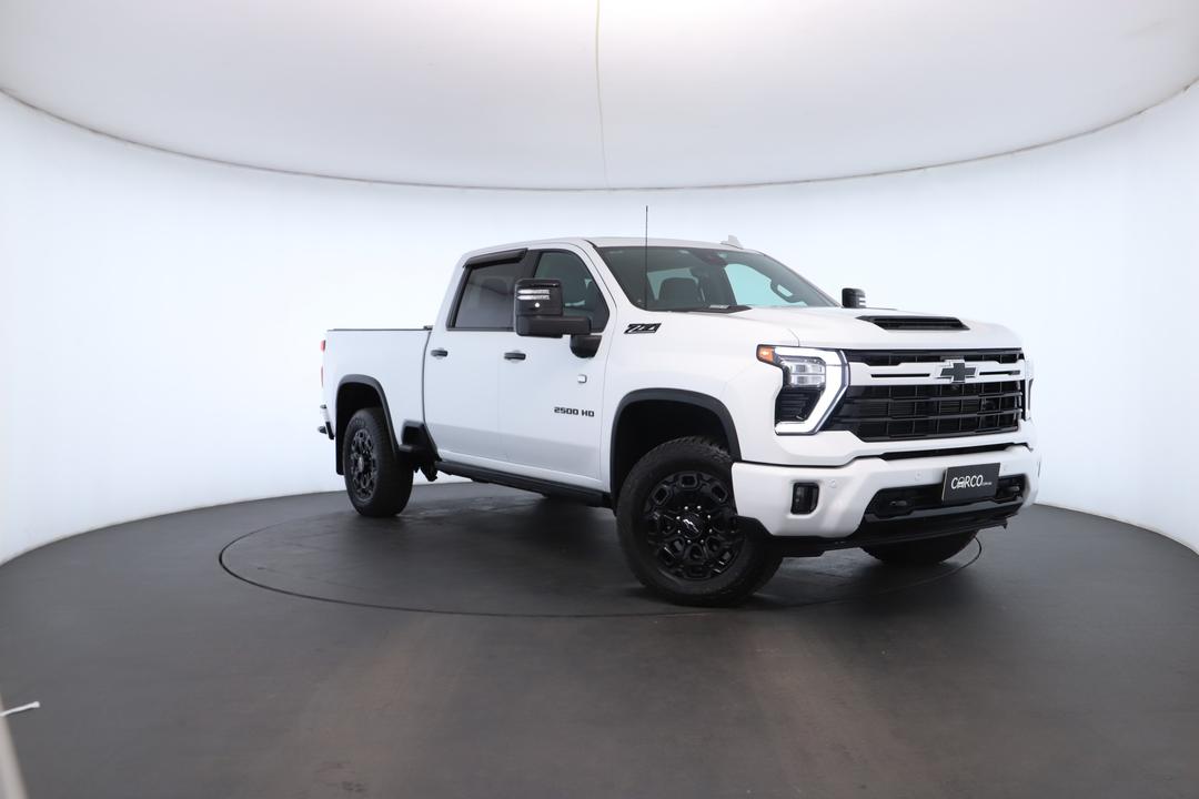 Exterior view frame 0