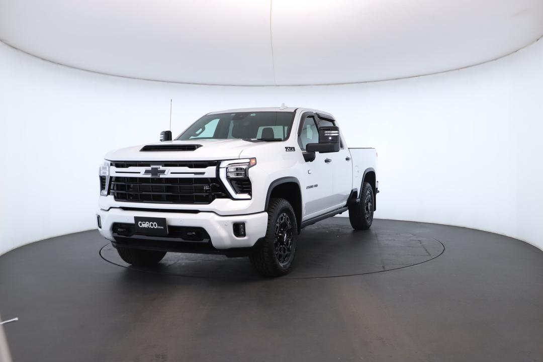 Exterior view frame 4