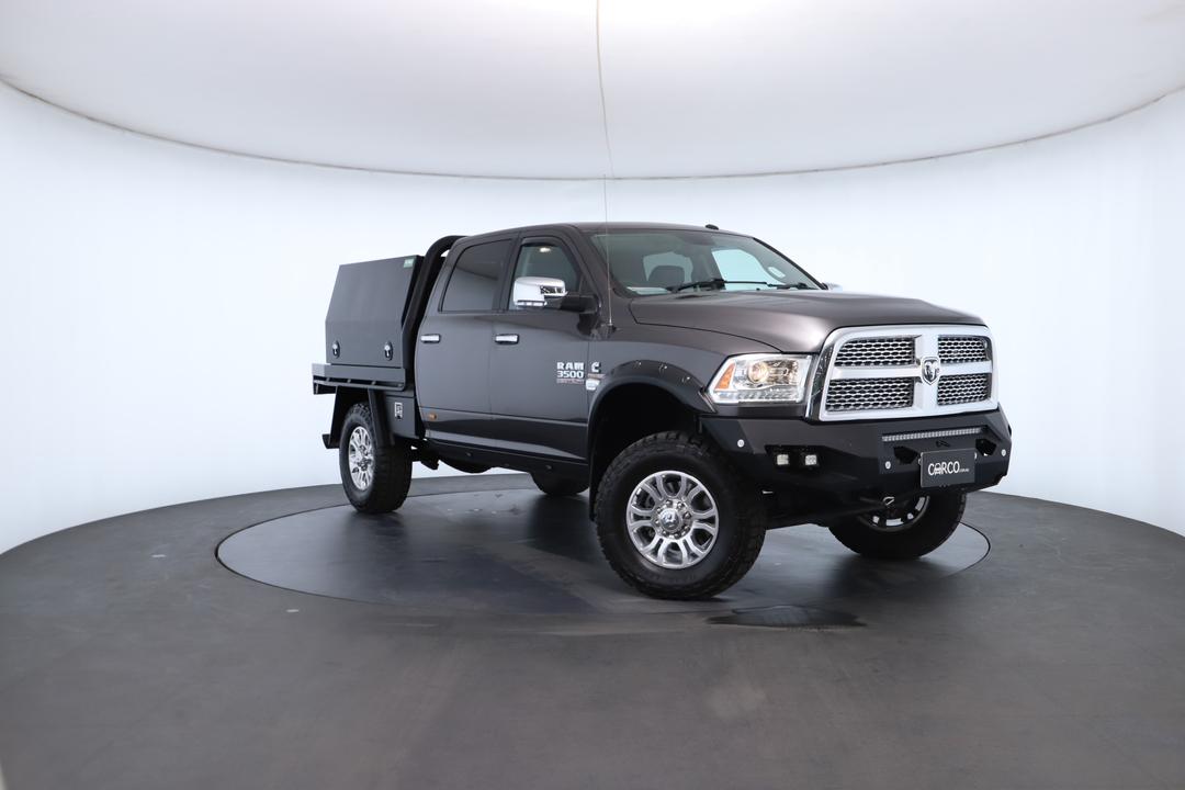 Exterior view frame 0