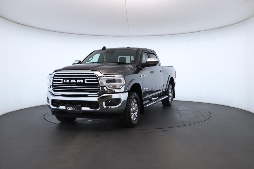 Exterior view frame 4