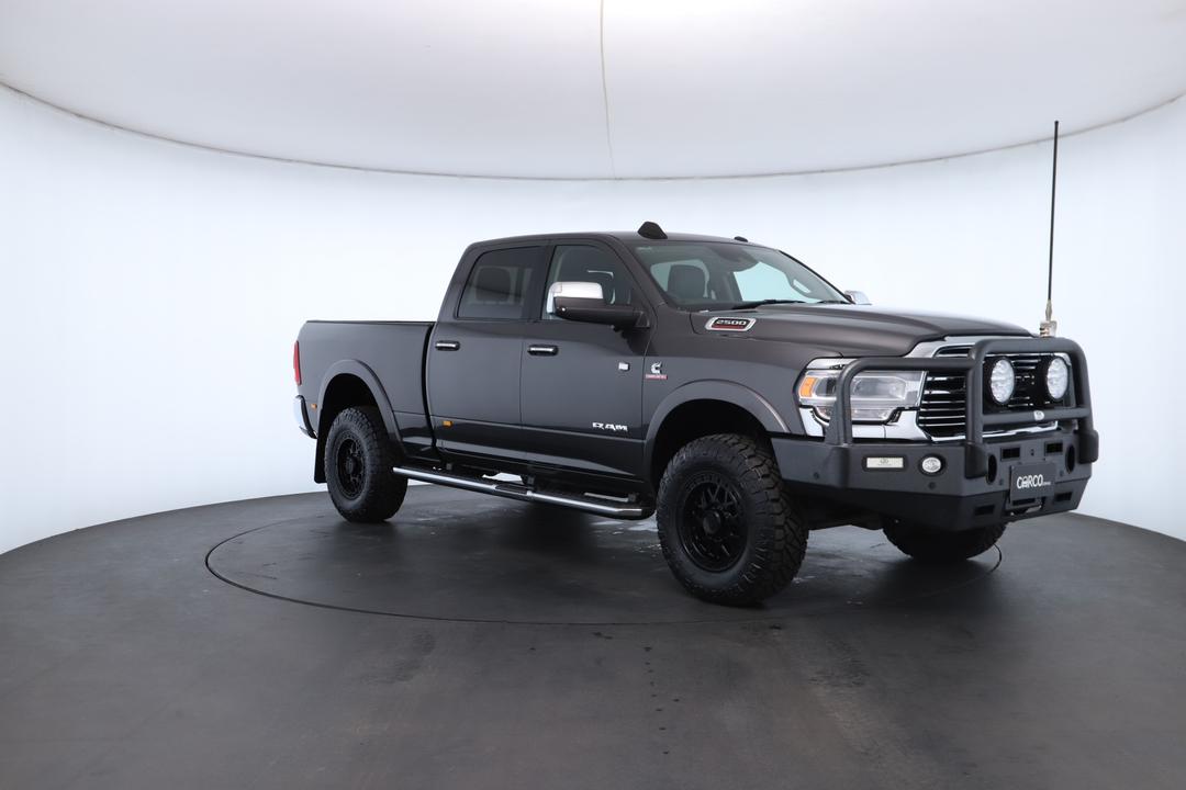 Exterior view frame 1