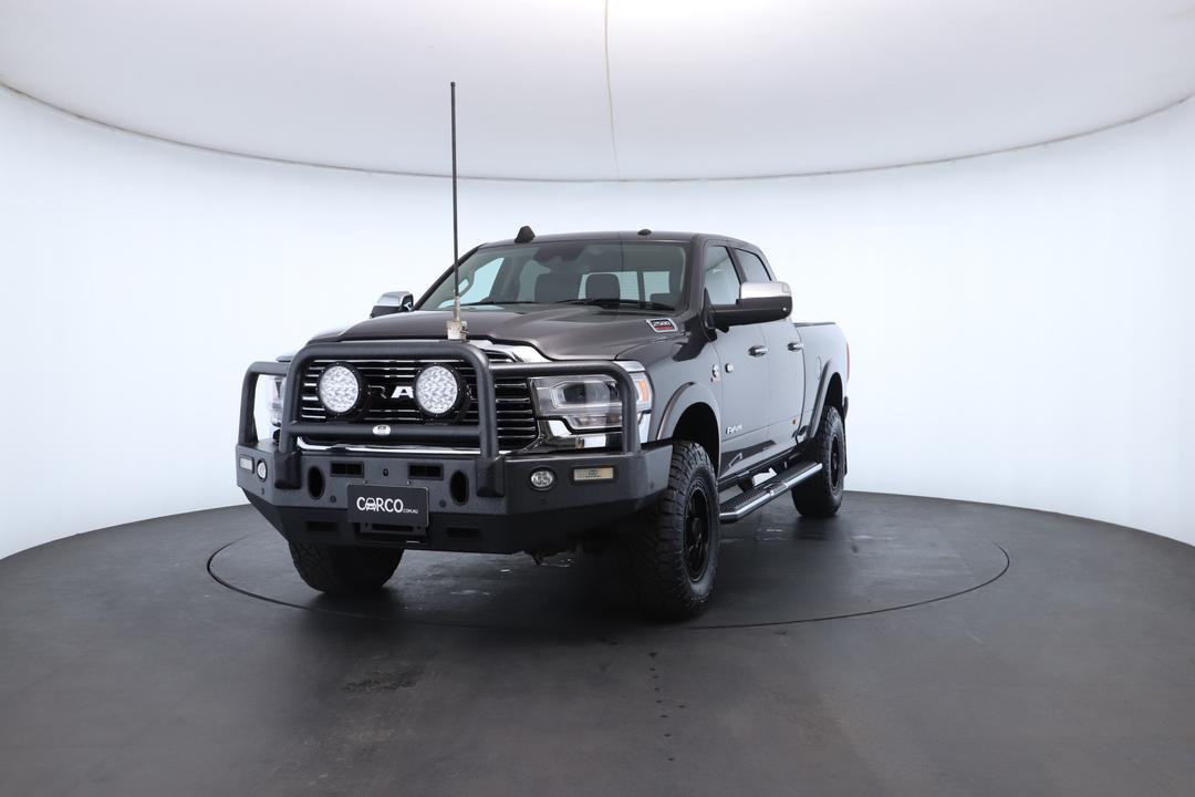 Exterior view frame 4