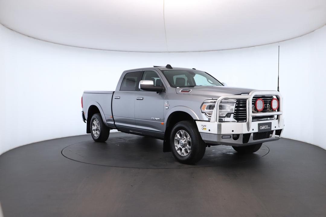 Exterior view frame 1