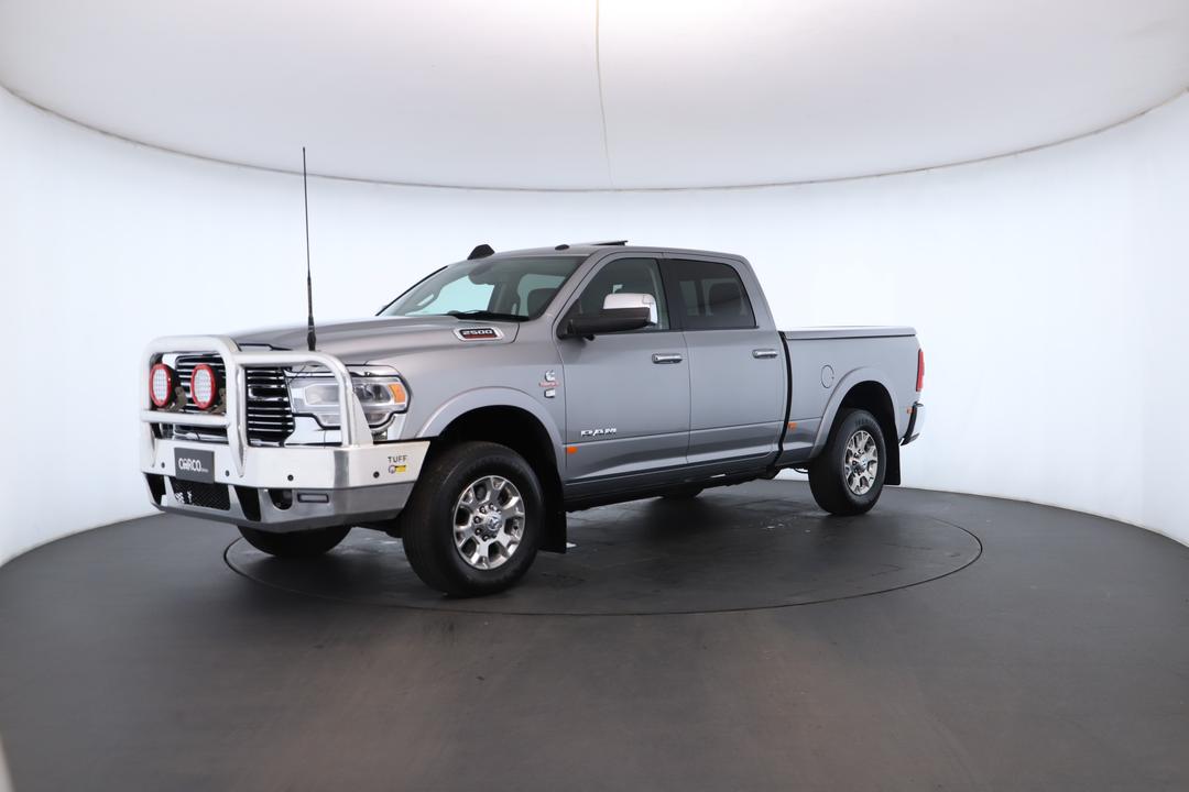 Exterior view frame 5