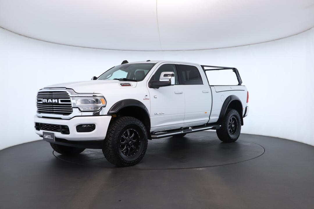 Exterior view frame 5