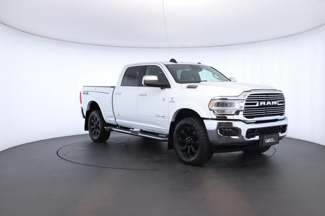 Exterior view frame 1