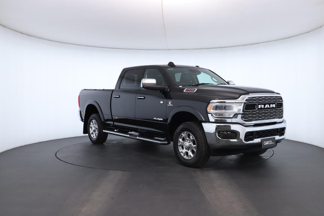 Exterior view frame 1