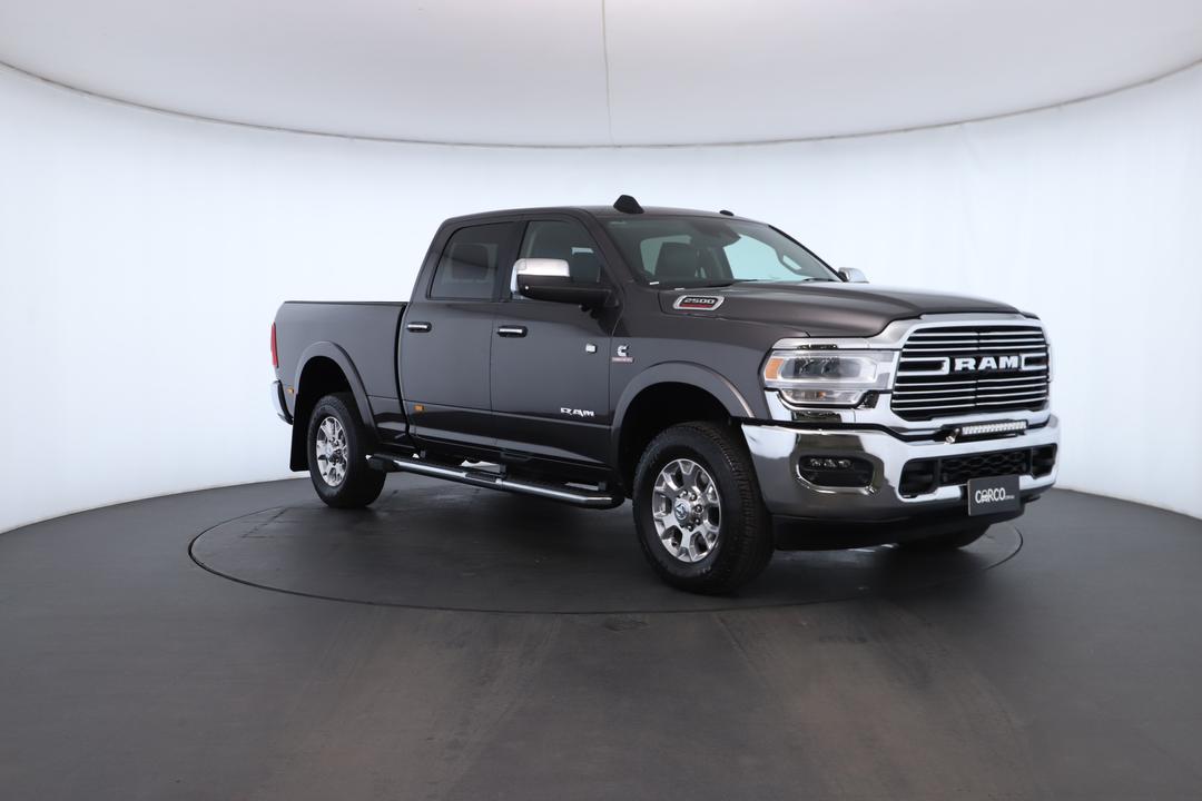 Exterior view frame 1