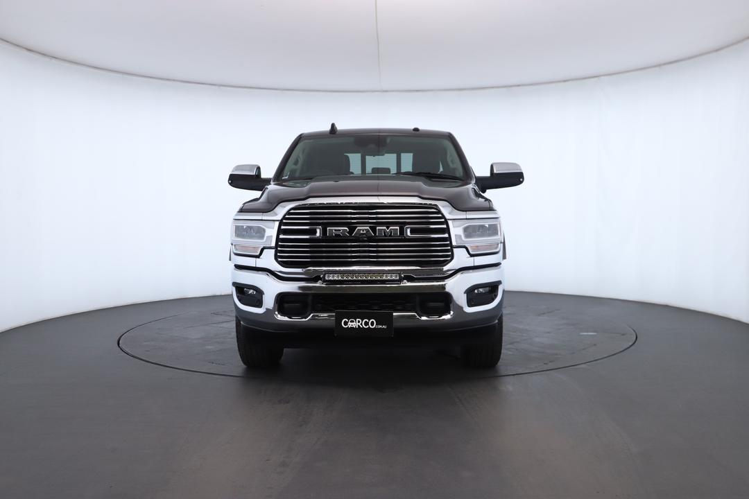 Exterior view frame 3