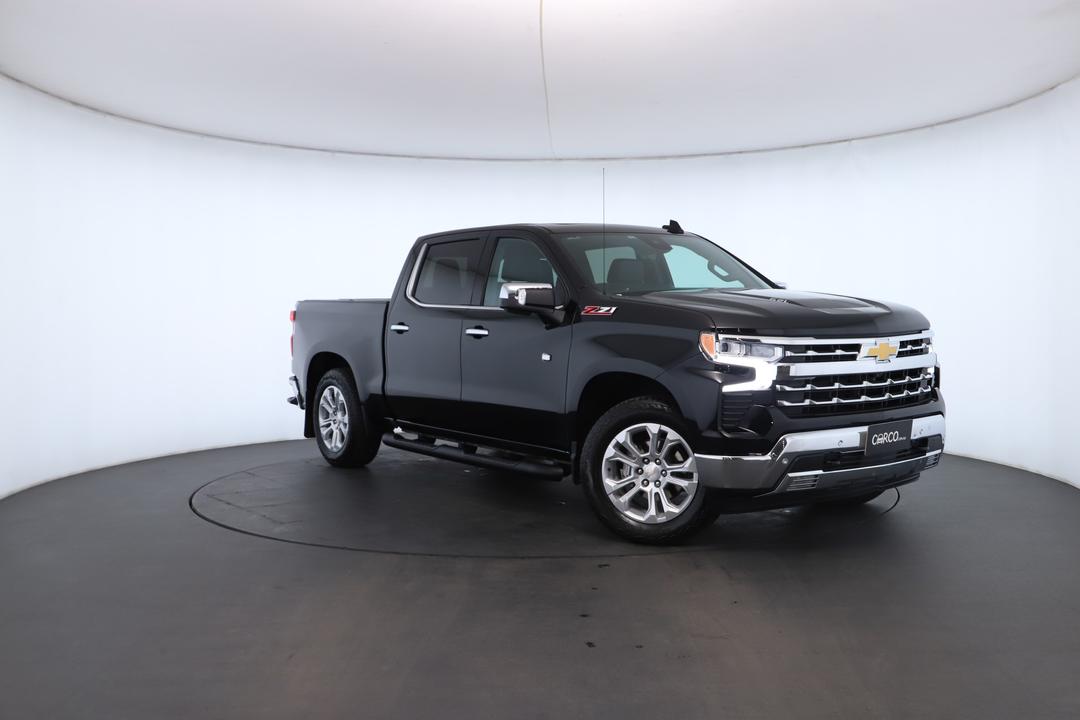 Exterior view frame 0