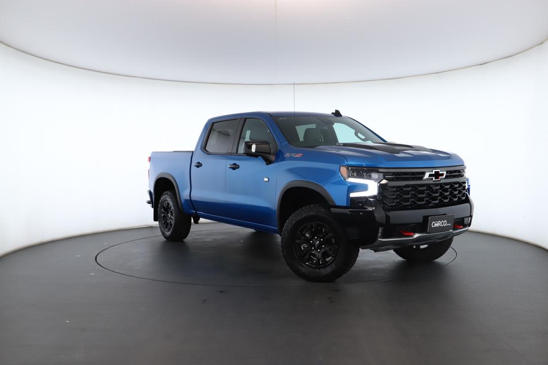 Exterior view frame 0