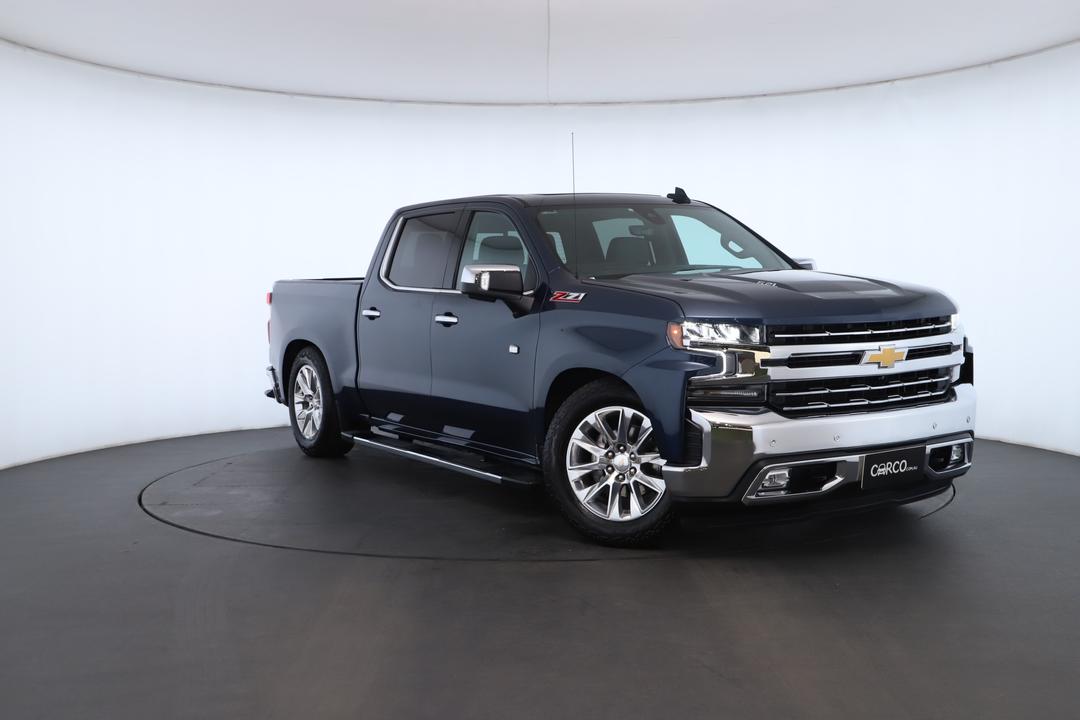 Exterior view frame 0