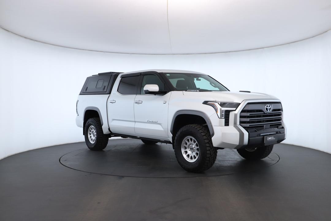 Exterior view frame 1