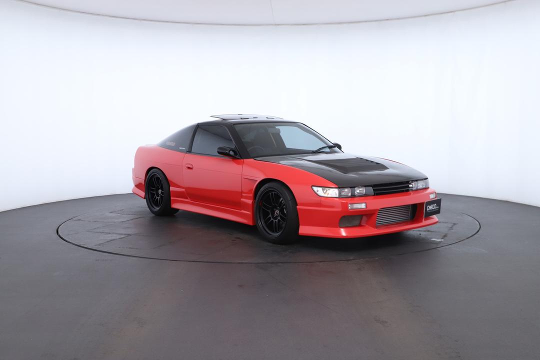 Exterior view frame 1