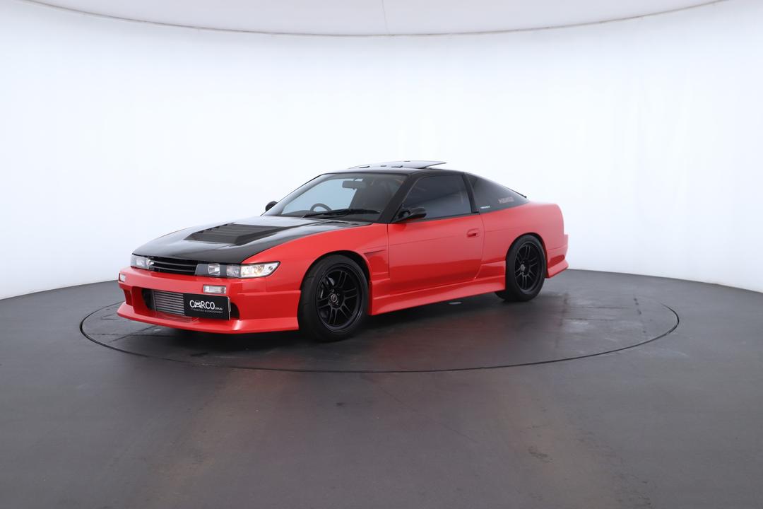 Exterior view frame 5