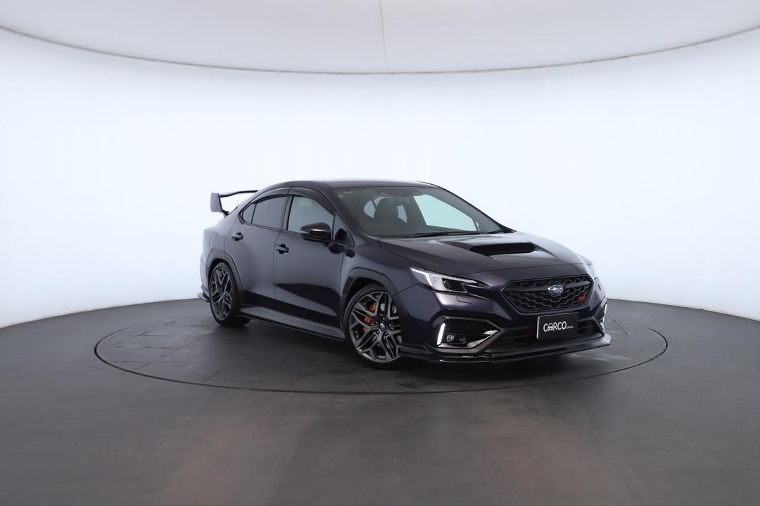 Exterior view frame 0