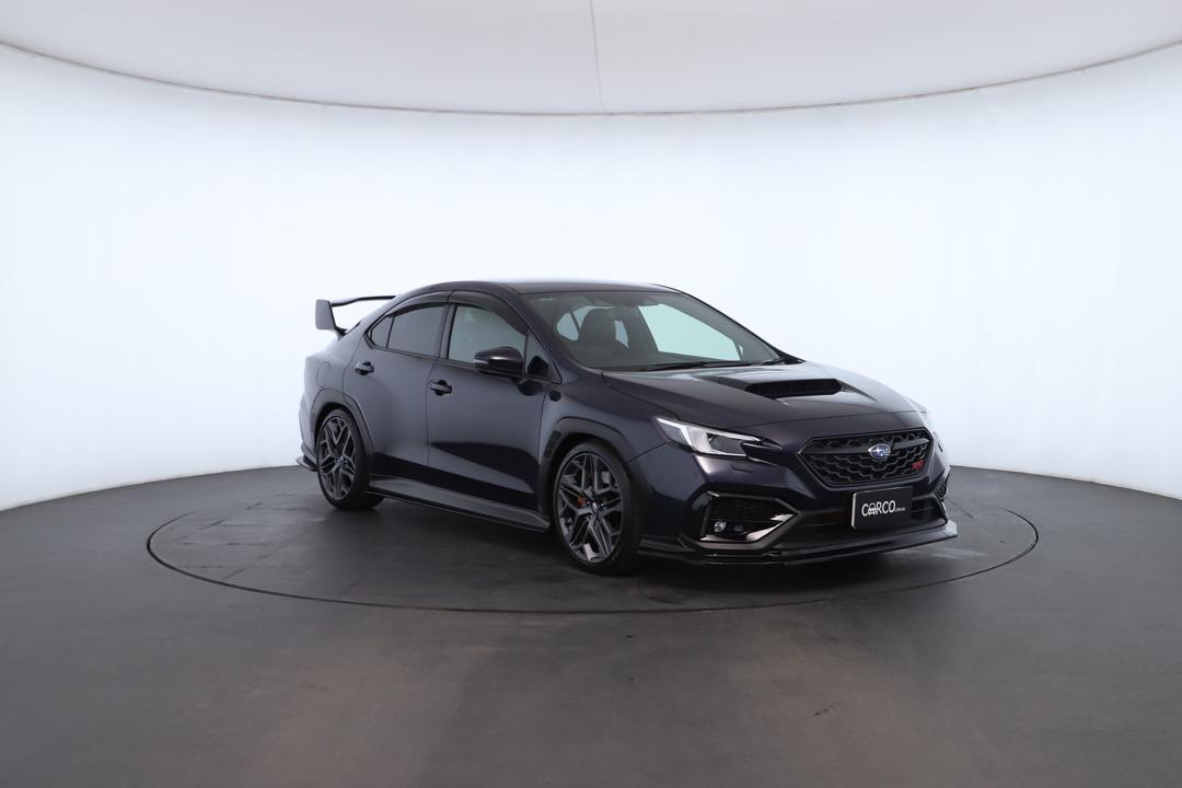 Exterior view frame 1