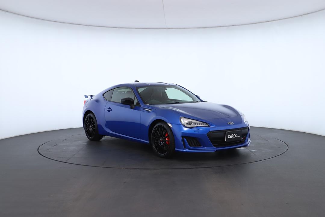 Exterior view frame 1