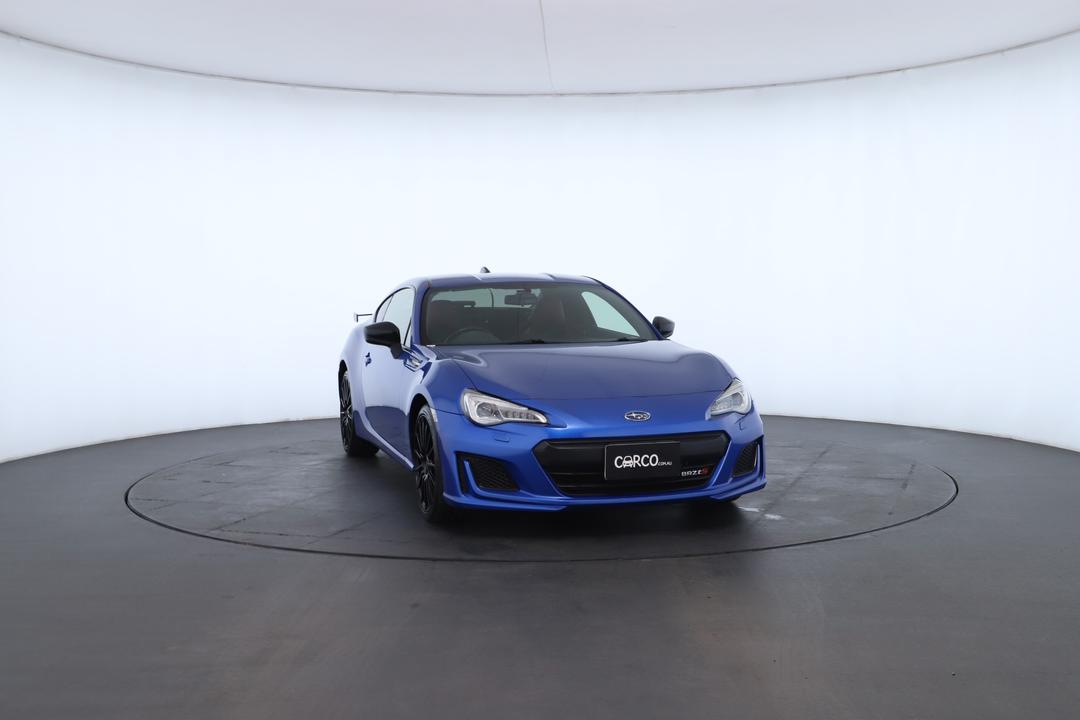 Exterior view frame 2