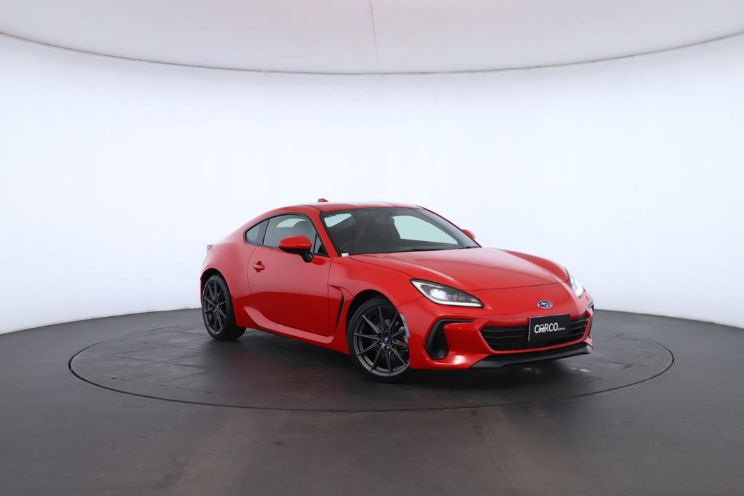 Exterior view frame 0