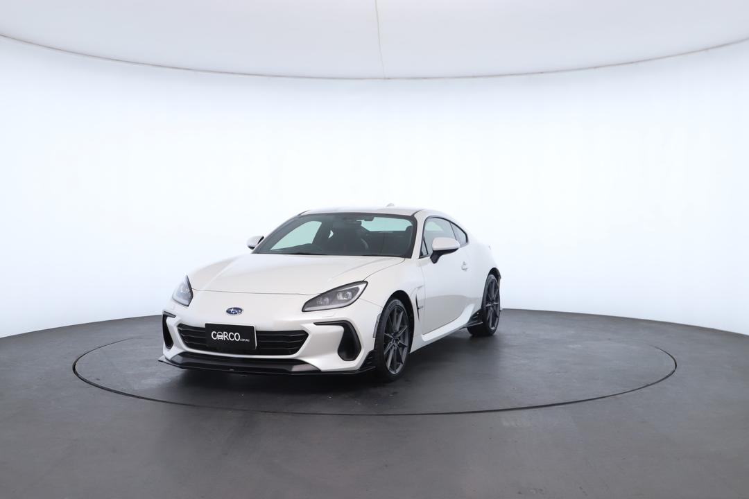 Exterior view frame 4