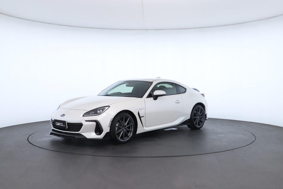 Exterior view frame 5